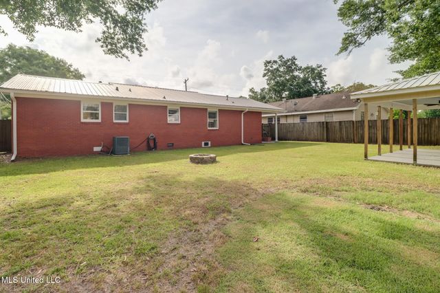 328 Seal Avenue, Long Beach, MS 39560