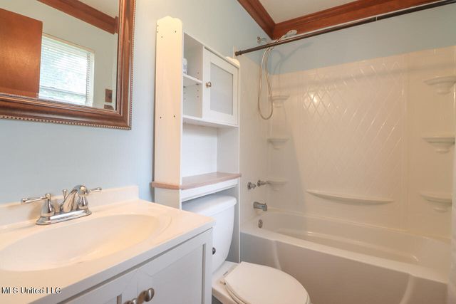 328 Seal Avenue, Long Beach, MS 39560