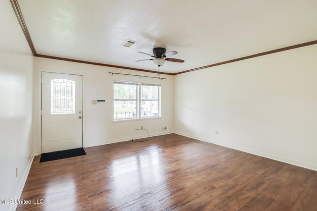 328 Seal Avenue, Long Beach, MS 39560
