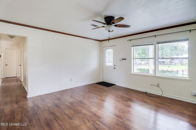 328 Seal Avenue, Long Beach, MS 39560