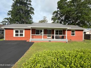 328 Seal Avenue, Long Beach, MS 39560
