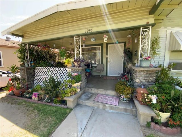 1295 N 9th, Colton, CA 92324