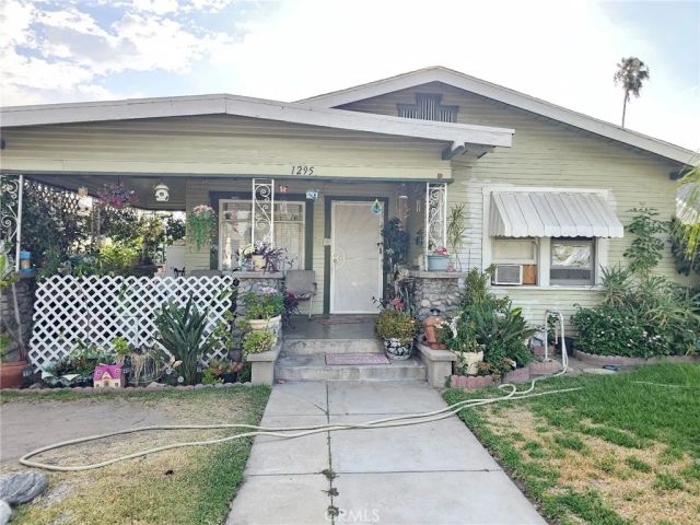 1295 N 9th, Colton, CA 92324