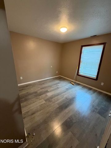 911 N Ontario Street, Toledo, OH 43604