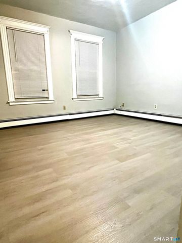 160 Lawrence Street 3N, Hartford, CT 06106