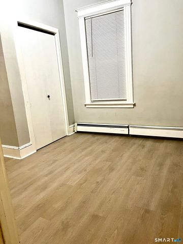 160 Lawrence Street 3N, Hartford, CT 06106