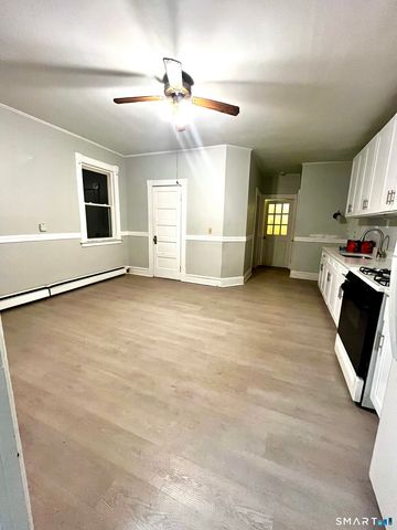 160 Lawrence Street 3N, Hartford, CT 06106