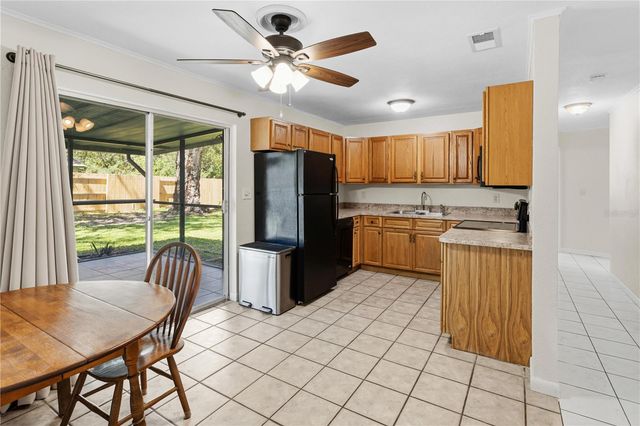 220 SE 71ST STREET, Gainesville, FL 32641