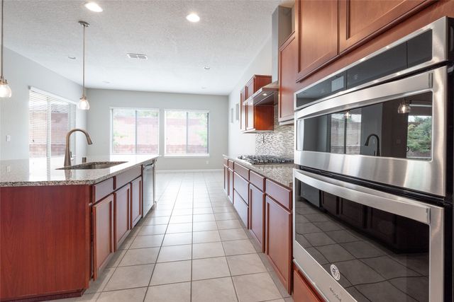 4689 Lluvia Encantada, Santa Fe, NM 87507