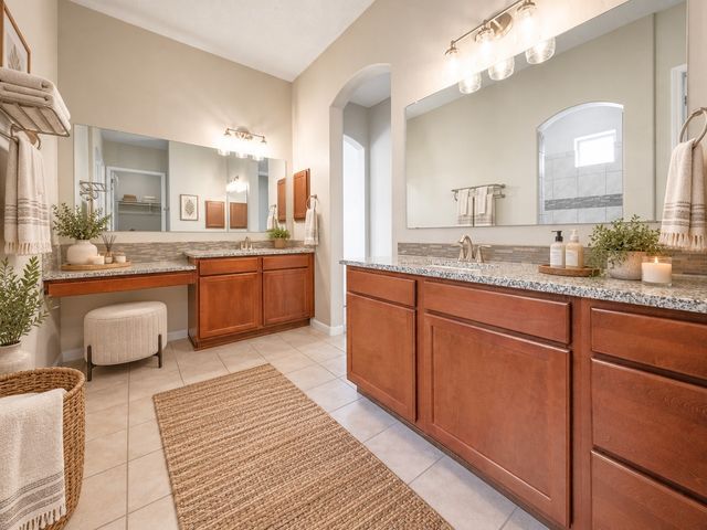 4689 Lluvia Encantada, Santa Fe, NM 87507