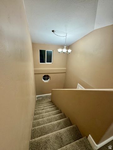 781 SHERWOOD DR, Layton, UT 84041