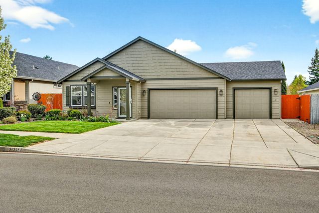 3424 Ford Drive, Medford, OR 97504