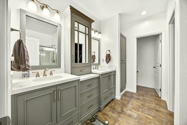 3424 Ford Drive, Medford, OR 97504