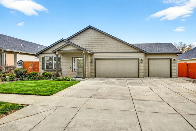 3424 Ford Drive, Medford, OR 97504