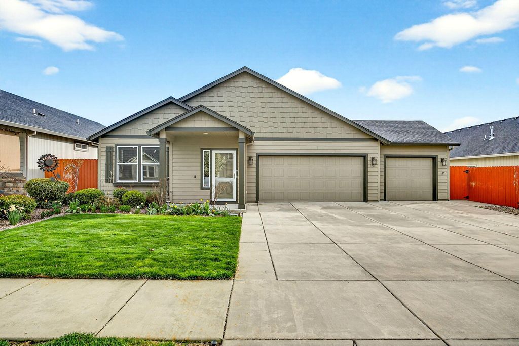 3424 Ford Drive, Medford, OR 97504