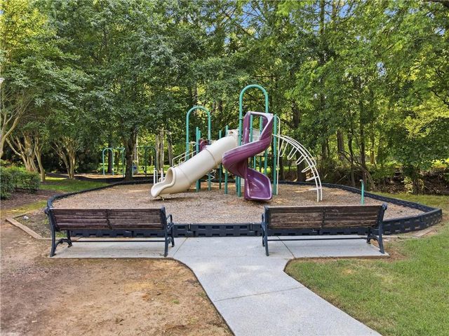 160 Treadstone Overlook, Suwanee, GA 30024