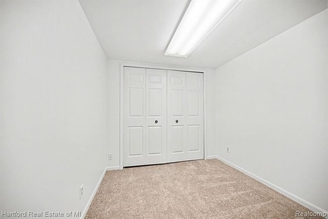 25800 Rutledge Crossing, Farmington Hills, MI 48335