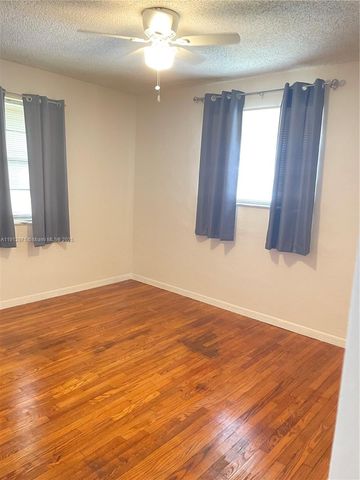 1913 Harding St, Hollywood, FL 33020