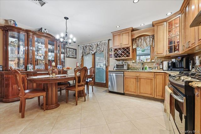 63-45 77th Place, Middle Village, NY 11379