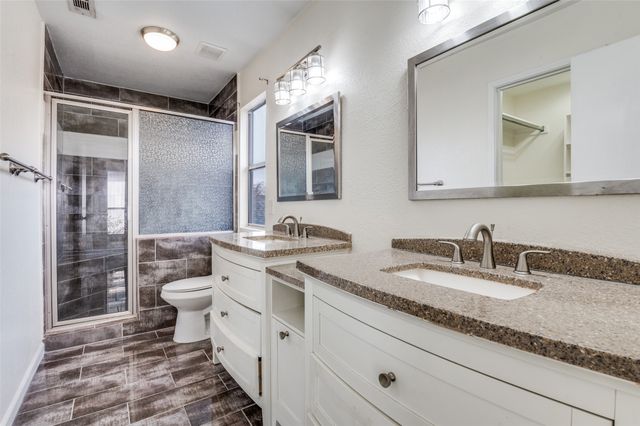 144 Hunter Drive, Cedar Hill, TX 75104