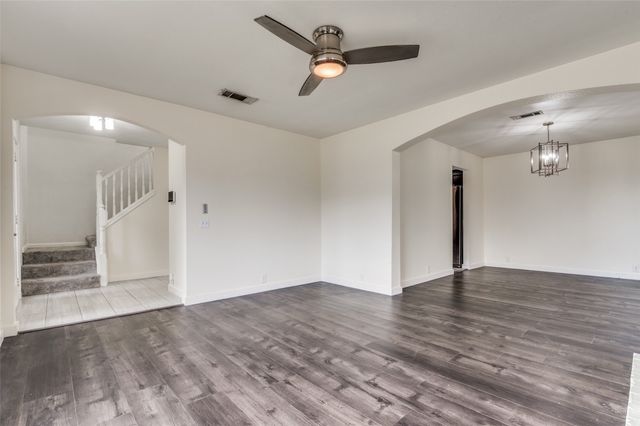 144 Hunter Drive, Cedar Hill, TX 75104