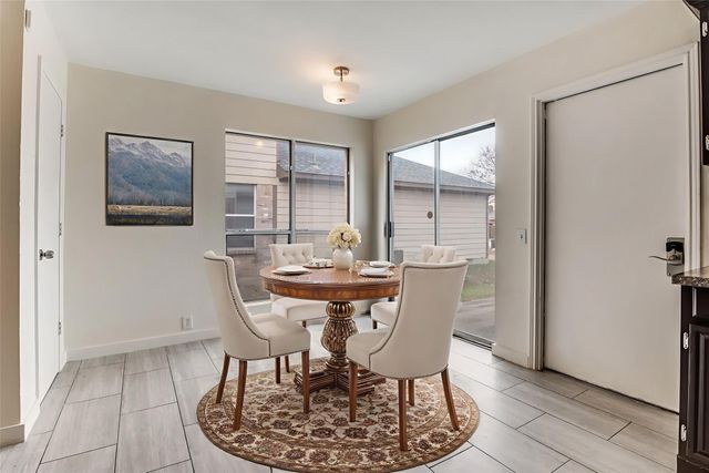 144 Hunter Drive, Cedar Hill, TX 75104