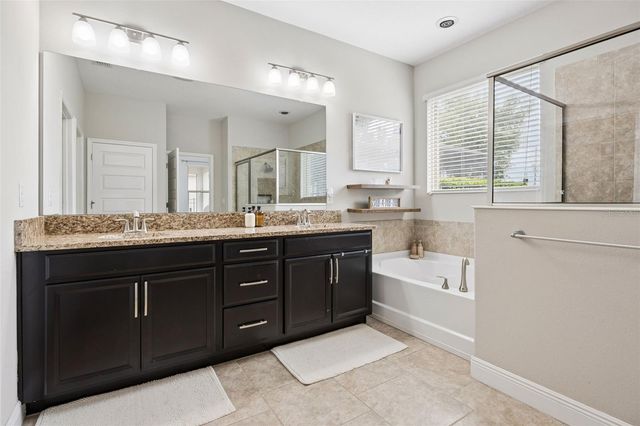 8275 BAYVIEW CROSSING DR DRIVE, Winter Garden, FL 34787