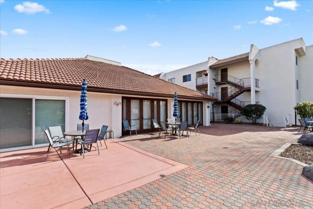 6350 Genesee Ave 220, San Diego, CA 92122