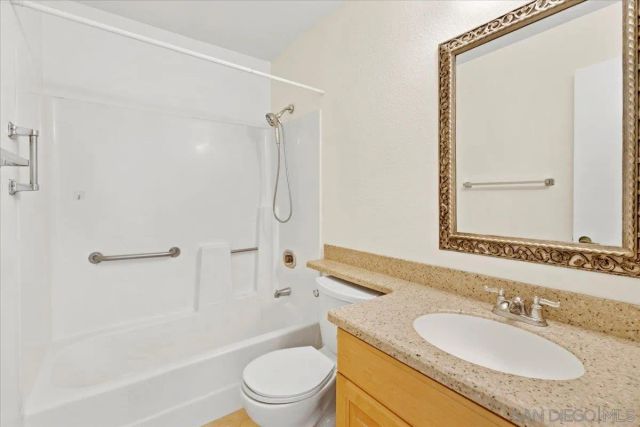 6350 Genesee Ave 220, San Diego, CA 92122