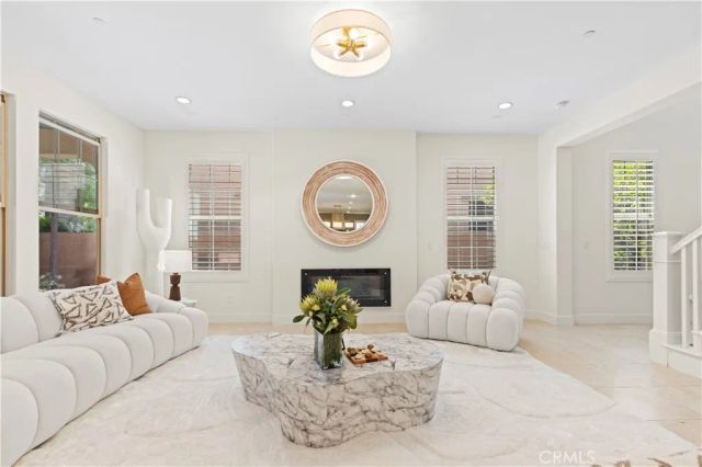 68 Gainsboro, Irvine, CA 92620