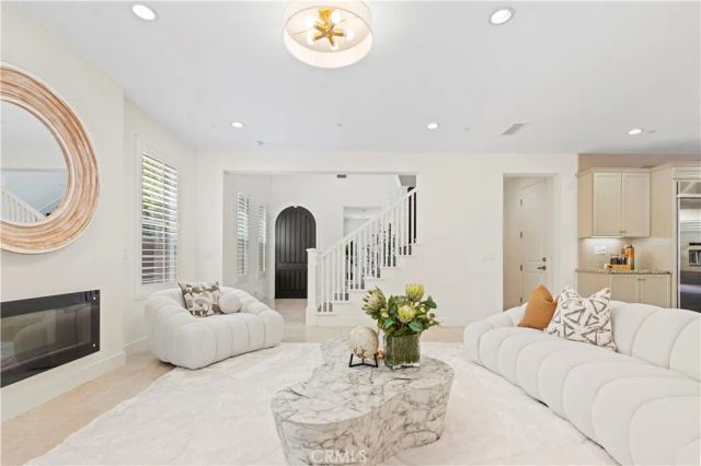 68 Gainsboro, Irvine, CA 92620