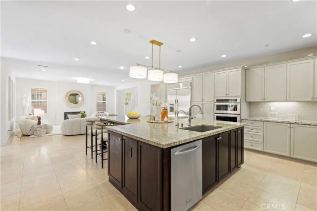 68 Gainsboro, Irvine, CA 92620