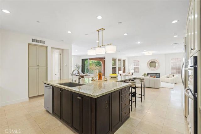 68 Gainsboro, Irvine, CA 92620