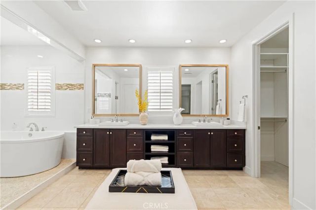 68 Gainsboro, Irvine, CA 92620