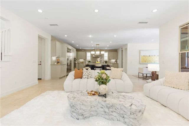 68 Gainsboro, Irvine, CA 92620