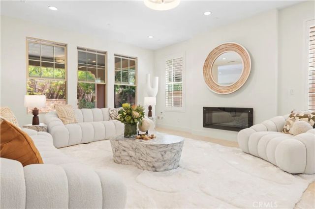68 Gainsboro, Irvine, CA 92620