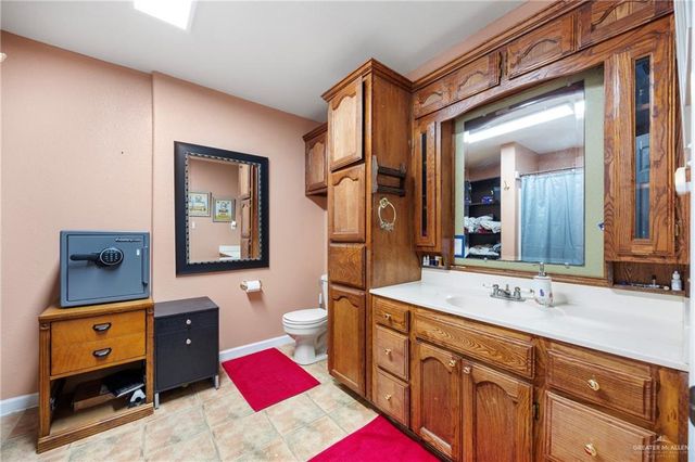 5010 Los Mesquites, Donna, TX 78537