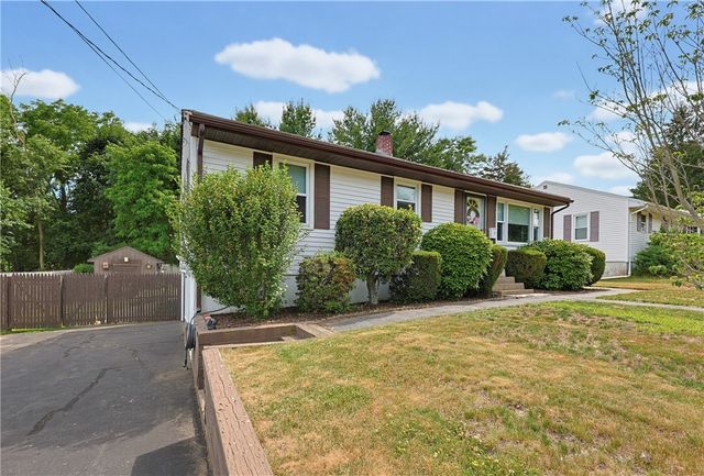19 Louise Drive, West Warwick, RI 02893