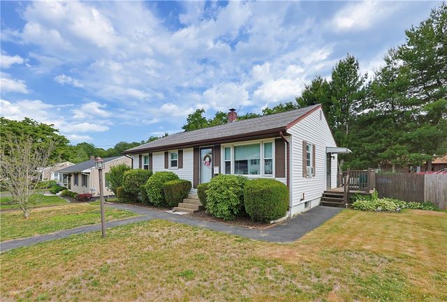 19 Louise Drive, West Warwick, RI 02893