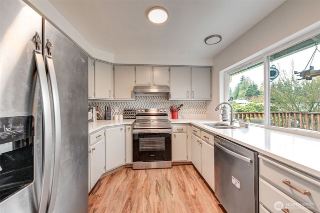 7910 E Glen Drive, Everett, WA 98203