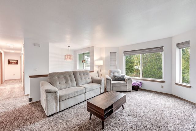 7910 E Glen Drive, Everett, WA 98203