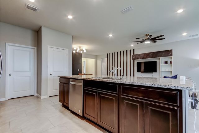 33888 FIELD MAPLE LOOP, Wesley Chapel, FL 33545