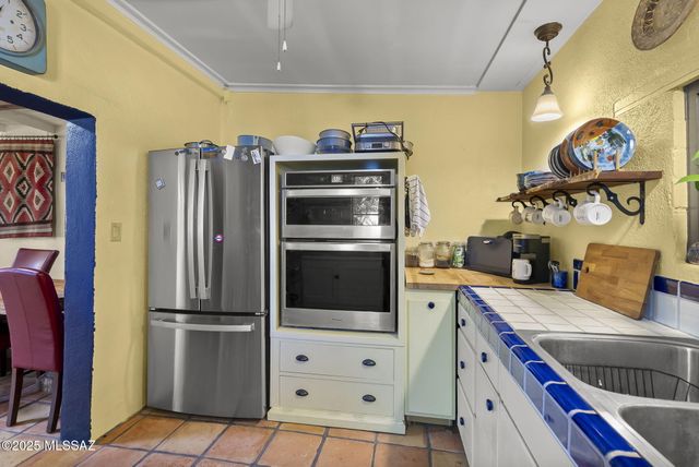 8 Calle Iglesia, Tubac, AZ 85646