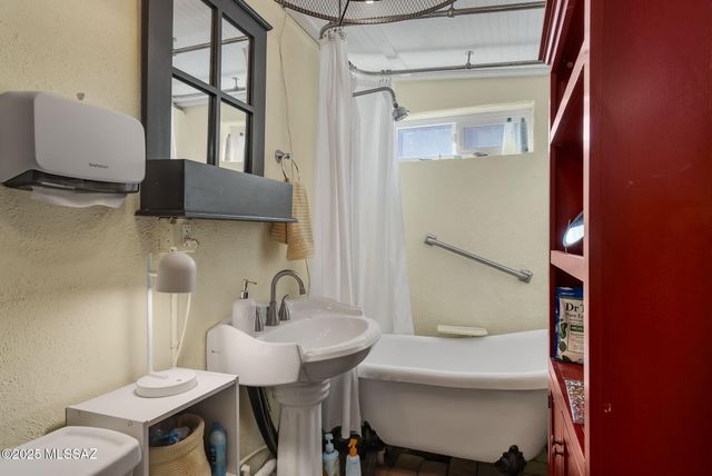 8 Calle Iglesia, Tubac, AZ 85646