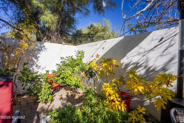 8 Calle Iglesia, Tubac, AZ 85646