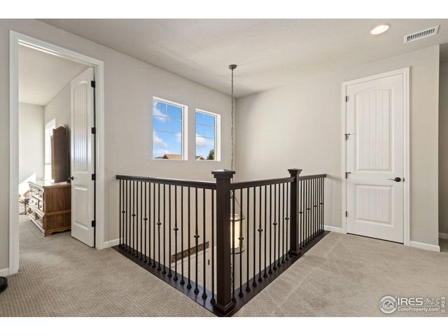 2895 Pawnee Creek Dr, Loveland, CO 80538