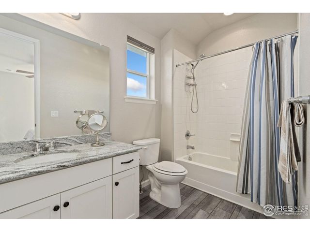 2895 Pawnee Creek Dr, Loveland, CO 80538