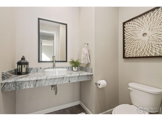 2895 Pawnee Creek Dr, Loveland, CO 80538