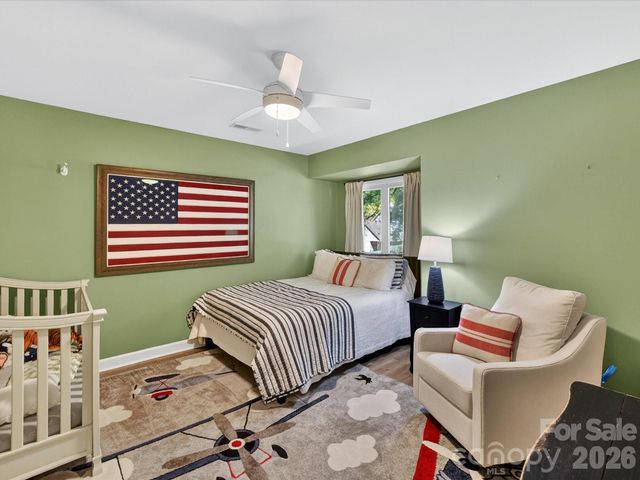 6712 Paces Ferry Lane, Charlotte, NC 28226