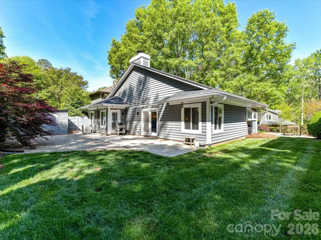 6712 Paces Ferry Lane, Charlotte, NC 28226
